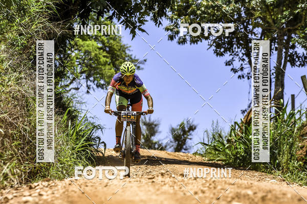 Buy your photos of the eventOURO BIKER on Fotop