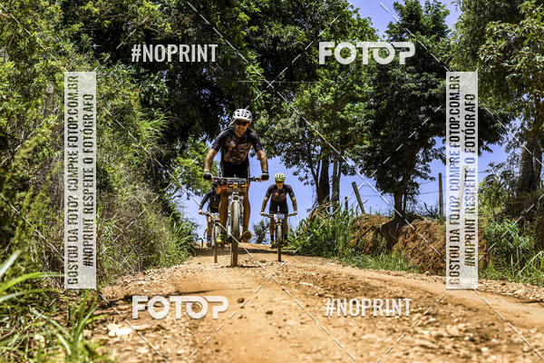 Buy your photos of the eventOURO BIKER on Fotop