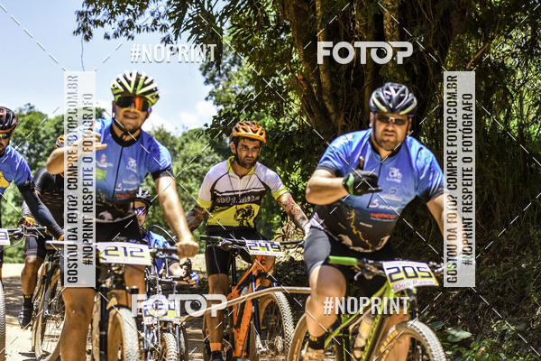 Buy your photos of the eventOURO BIKER on Fotop