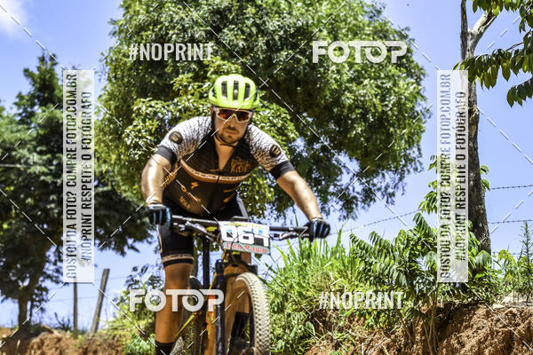 Buy your photos of the eventOURO BIKER on Fotop