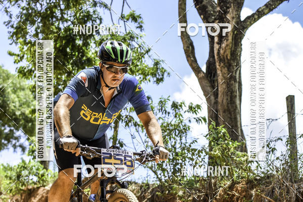 Buy your photos of the eventOURO BIKER on Fotop