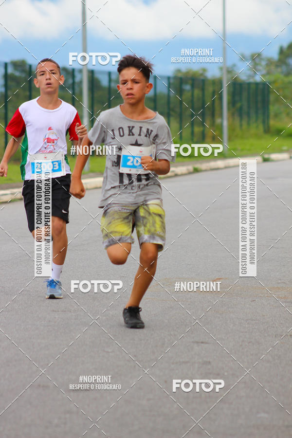 Buy your photos of the event2 Corrida de Natal Shopping Ptio Pinda on Fotop