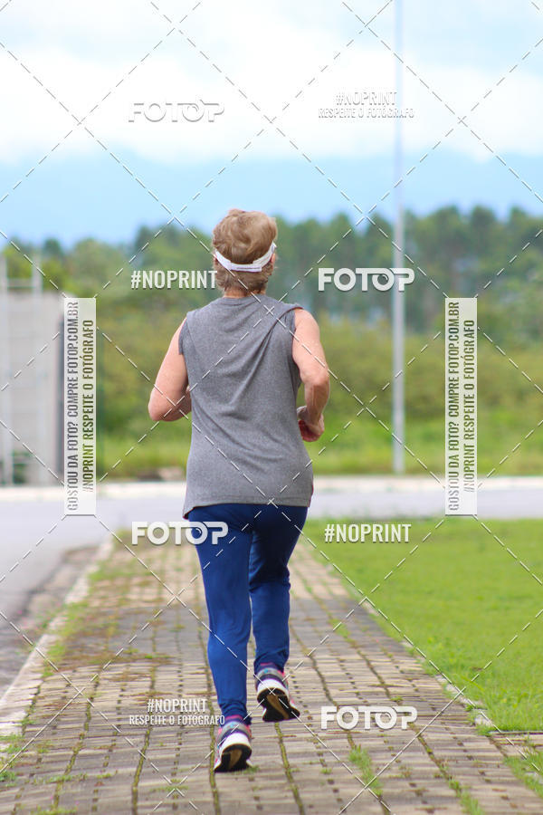 Buy your photos of the event2 Corrida de Natal Shopping Ptio Pinda on Fotop