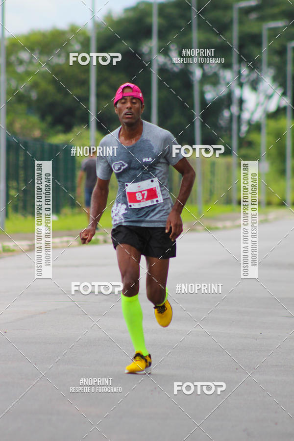 Buy your photos of the event2 Corrida de Natal Shopping Ptio Pinda on Fotop