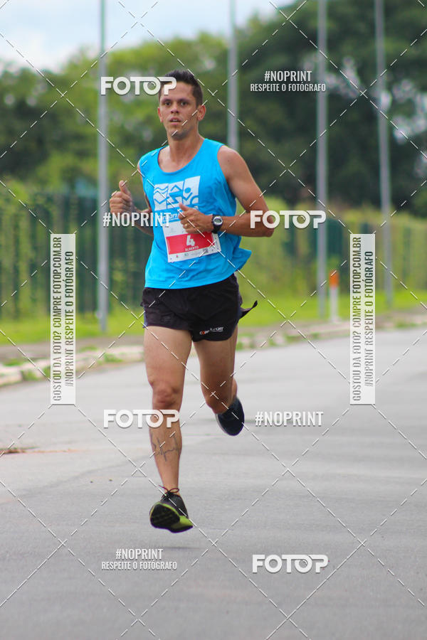 Buy your photos of the event2 Corrida de Natal Shopping Ptio Pinda on Fotop