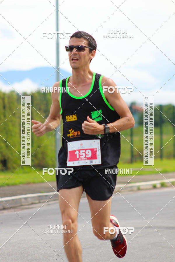 Buy your photos of the event2 Corrida de Natal Shopping Ptio Pinda on Fotop