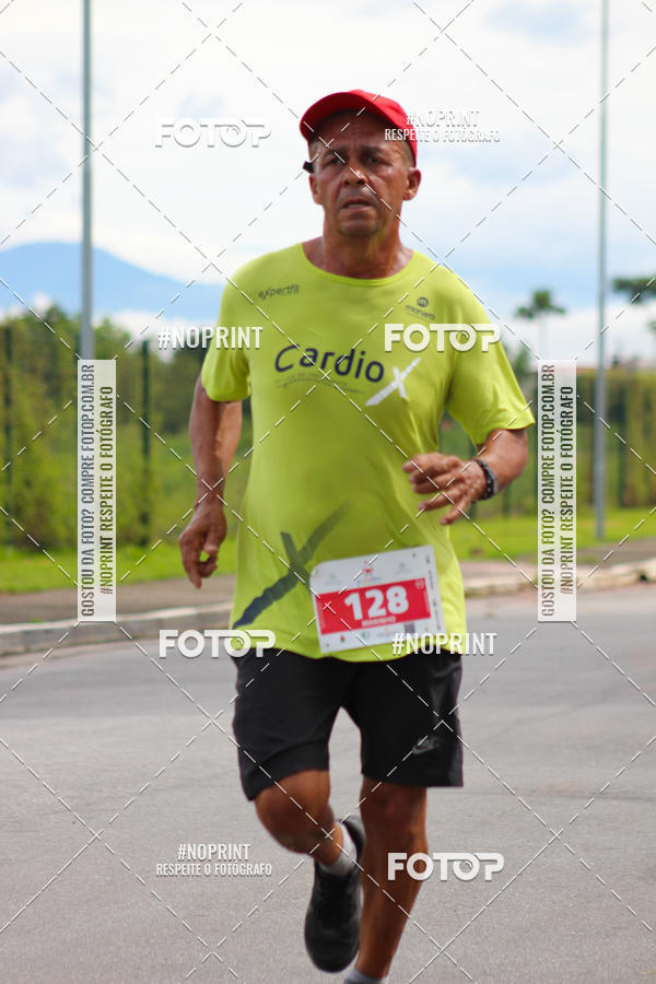 Buy your photos of the event2 Corrida de Natal Shopping Ptio Pinda on Fotop