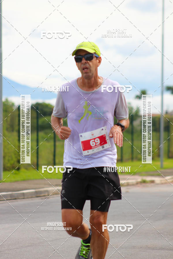 Buy your photos of the event2 Corrida de Natal Shopping Ptio Pinda on Fotop