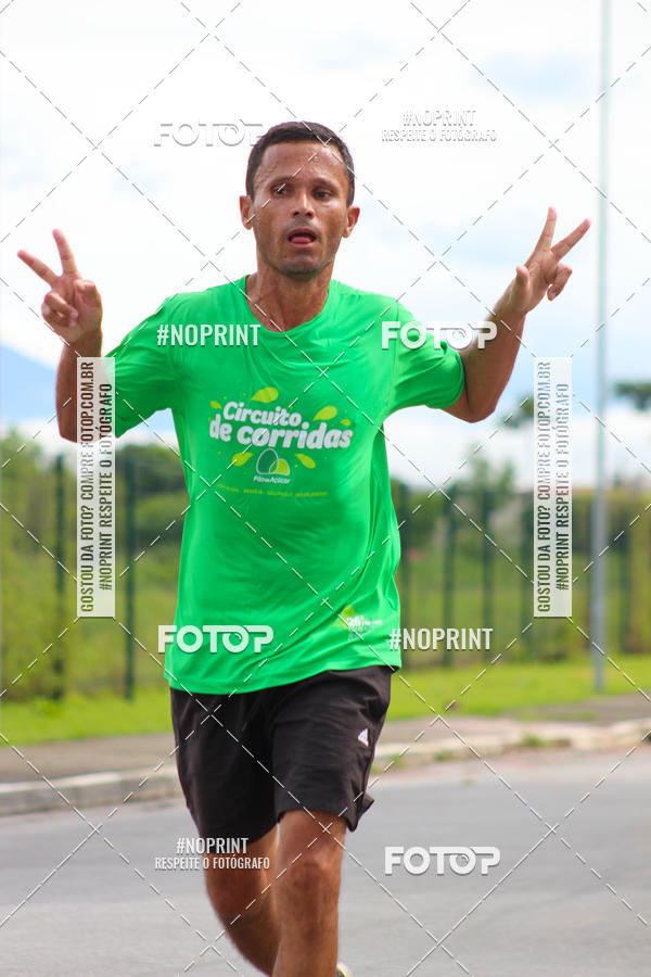 Buy your photos of the event2 Corrida de Natal Shopping Ptio Pinda on Fotop