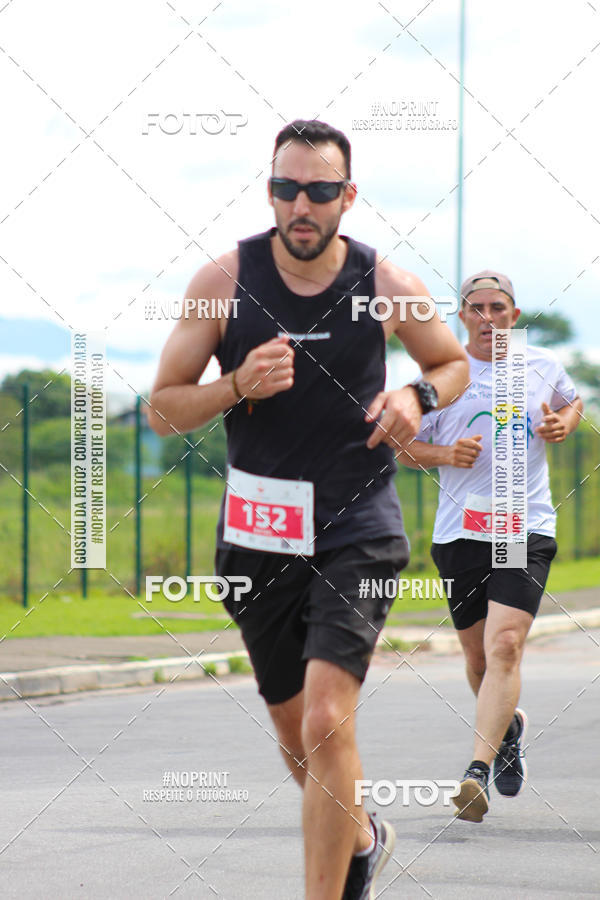Buy your photos of the event2 Corrida de Natal Shopping Ptio Pinda on Fotop