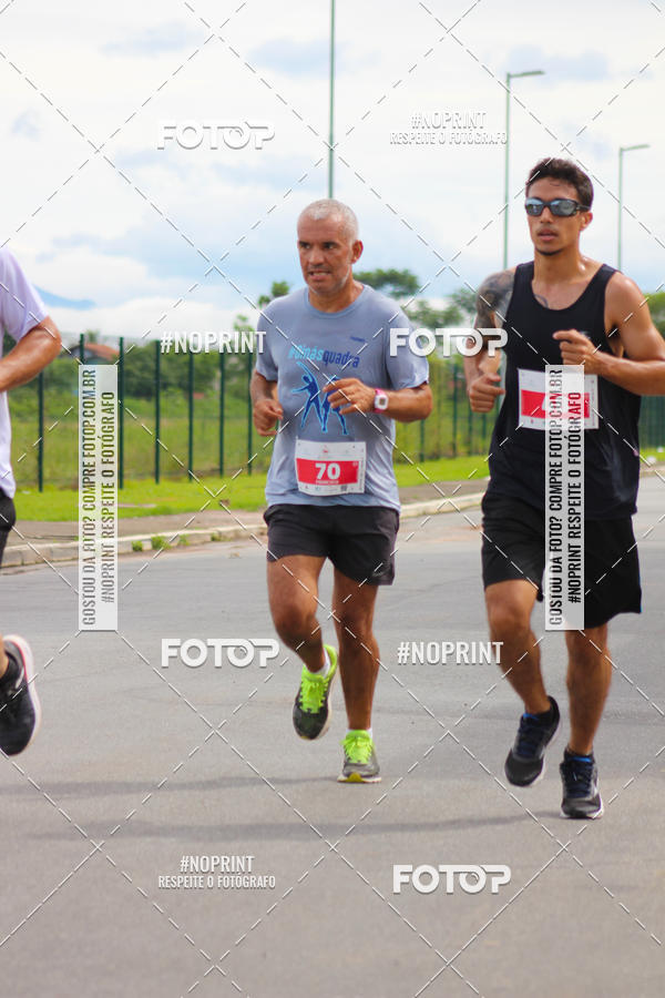 Buy your photos of the event2 Corrida de Natal Shopping Ptio Pinda on Fotop