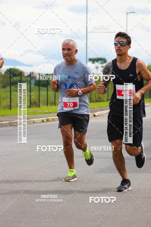 Buy your photos of the event2 Corrida de Natal Shopping Ptio Pinda on Fotop
