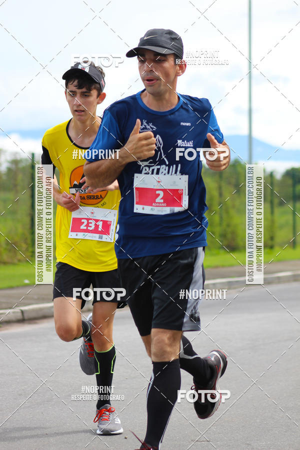 Buy your photos of the event2 Corrida de Natal Shopping Ptio Pinda on Fotop