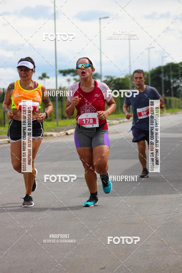 Buy your photos of the event2 Corrida de Natal Shopping Ptio Pinda on Fotop