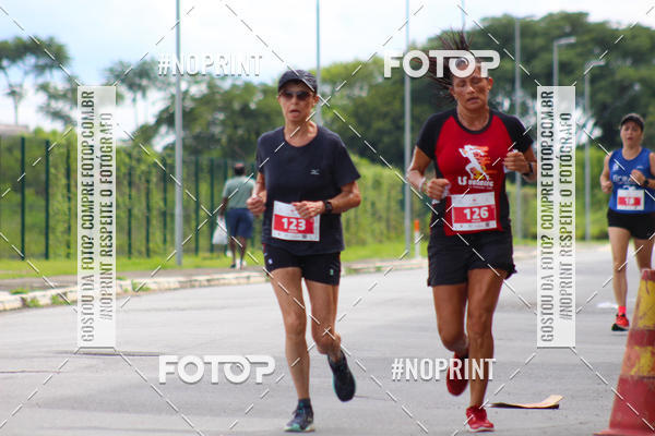 Buy your photos of the event2 Corrida de Natal Shopping Ptio Pinda on Fotop