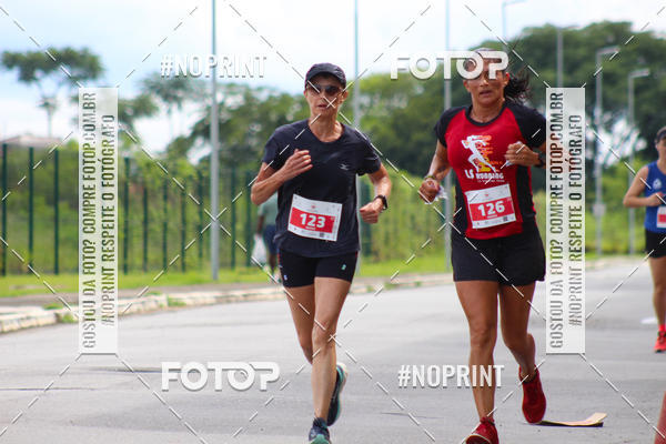 Buy your photos of the event2 Corrida de Natal Shopping Ptio Pinda on Fotop