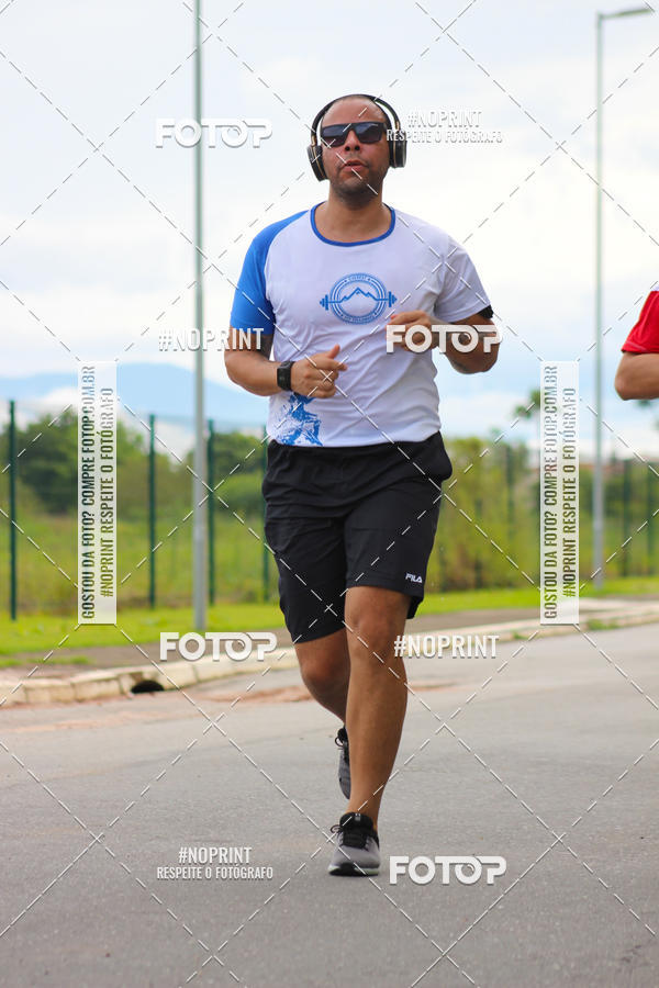 Buy your photos of the event2 Corrida de Natal Shopping Ptio Pinda on Fotop