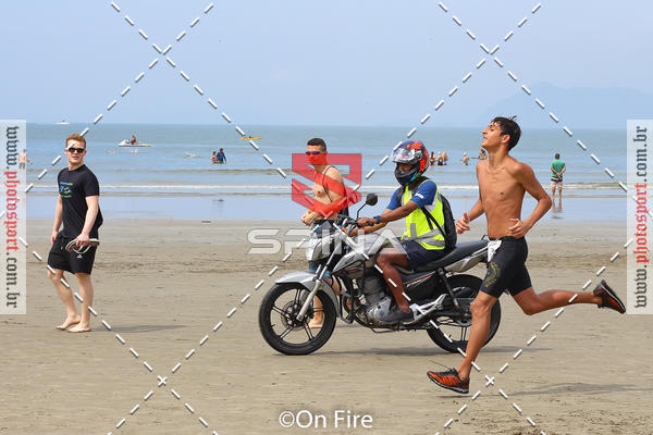 Buy your photos of the eventPERFORMANCE RUN AQUATHLON & TRAVESSIA - ETAPA 6 - 2019 on Fotop