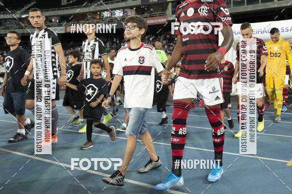 Achetez vos photos de l'vnementBotafogo X Flamengo  Nilton Santos   - 07/11/2019 sur Fotop
