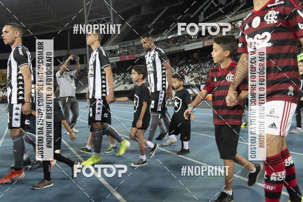 Achetez vos photos de l'vnementBotafogo X Flamengo  Nilton Santos   - 07/11/2019 sur Fotop