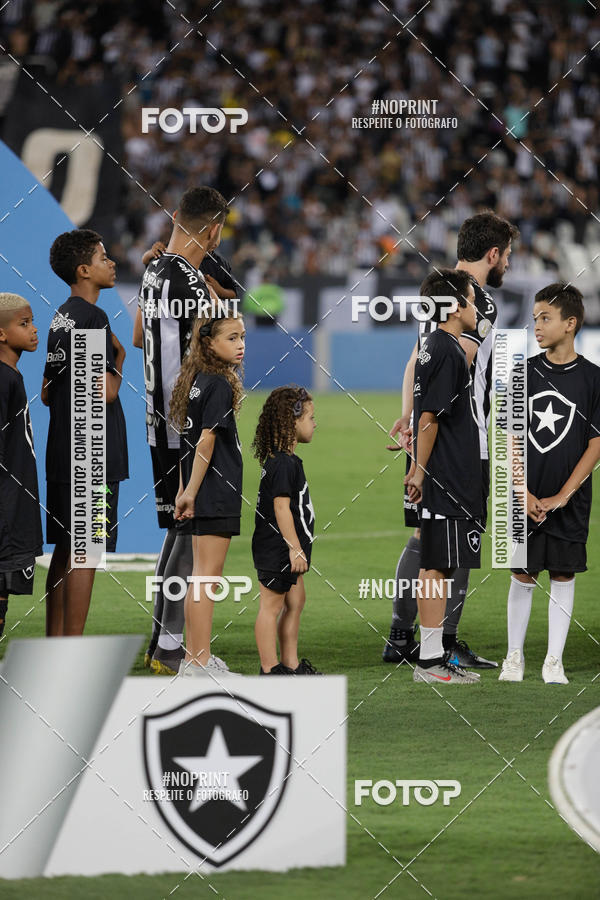Achetez vos photos de l'vnementBotafogo X Flamengo  Nilton Santos   - 07/11/2019 sur Fotop