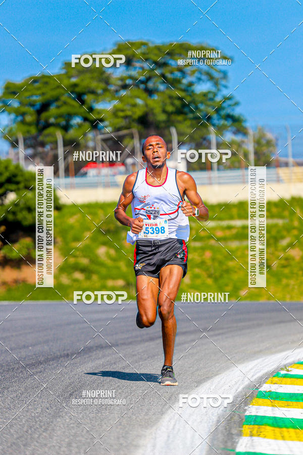 Buy your photos of the eventCorrida Virada pela Vida on Fotop