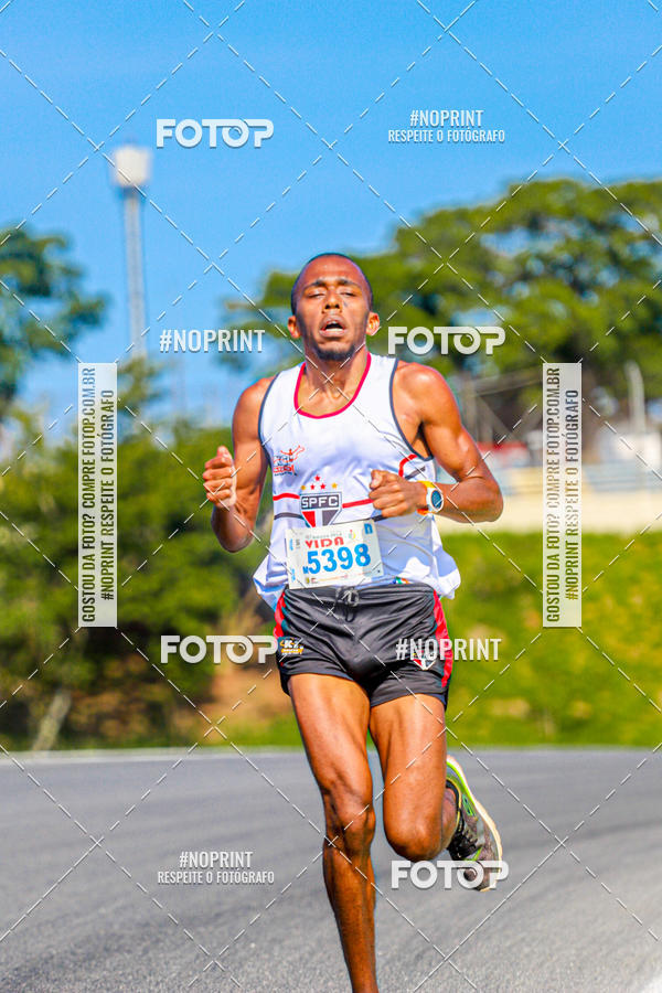 Buy your photos of the eventCorrida Virada pela Vida on Fotop