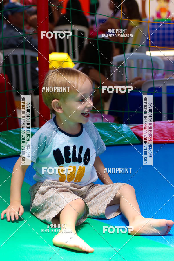 Buy your photos of the eventFesta da Famlia - Creche Azulo on Fotop