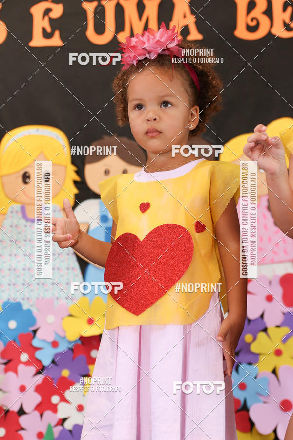 Buy your photos of the eventFesta da Famlia - Creche Azulo on Fotop