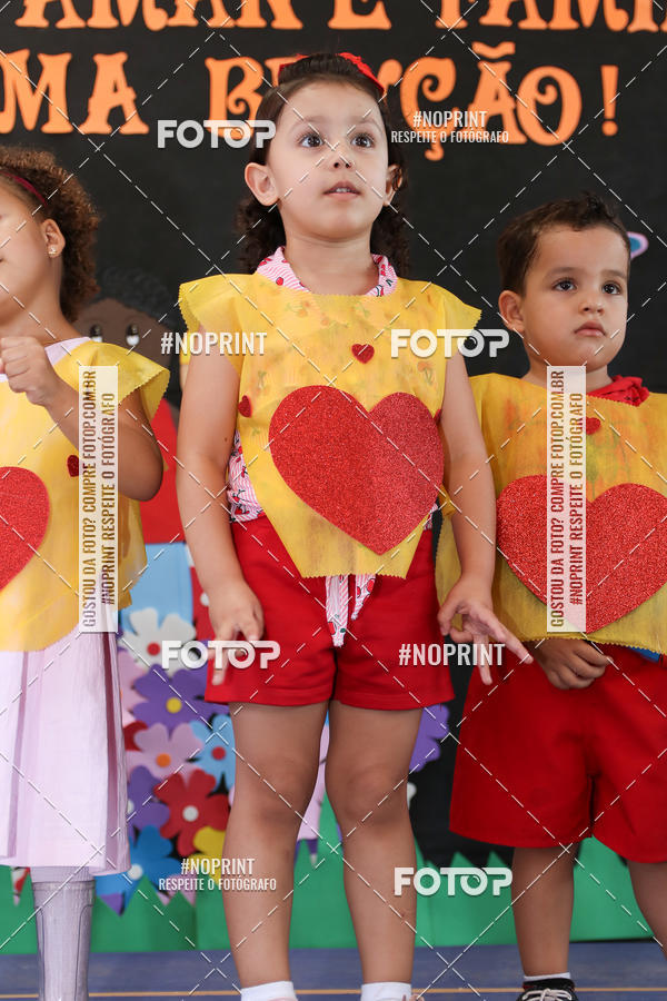 Buy your photos of the eventFesta da Famlia - Creche Azulo on Fotop