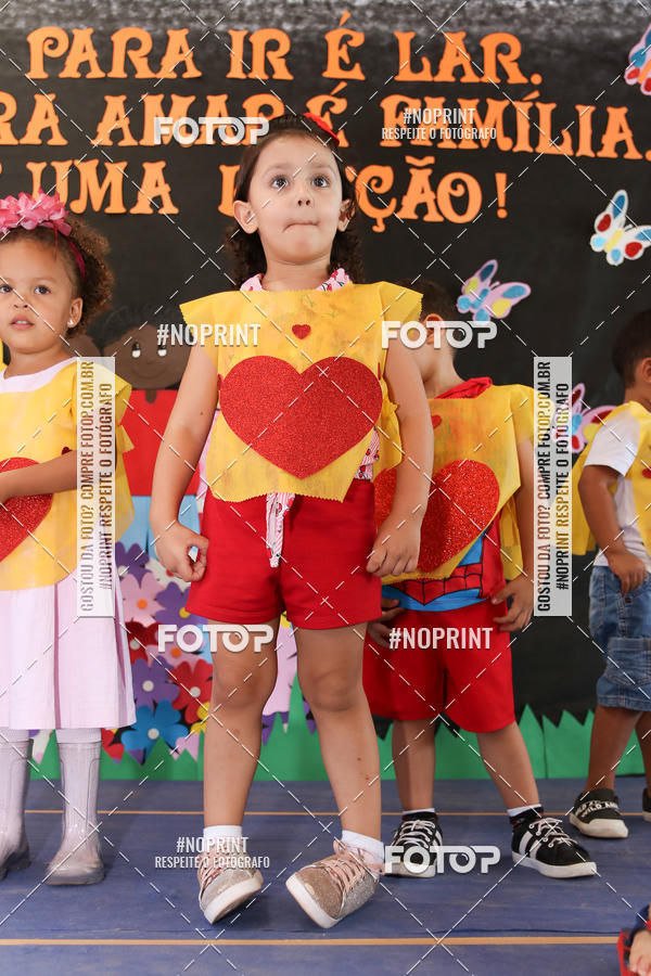 Buy your photos of the eventFesta da Famlia - Creche Azulo on Fotop