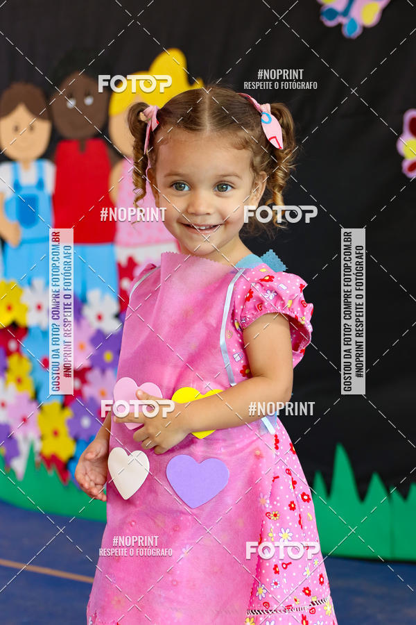 Buy your photos of the eventFesta da Famlia - Creche Azulo on Fotop