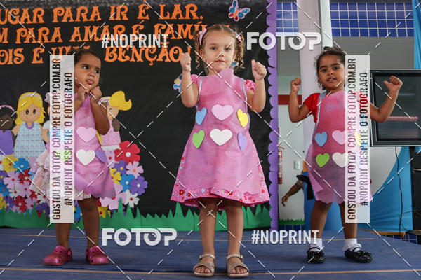 Buy your photos of the eventFesta da Famlia - Creche Azulo on Fotop