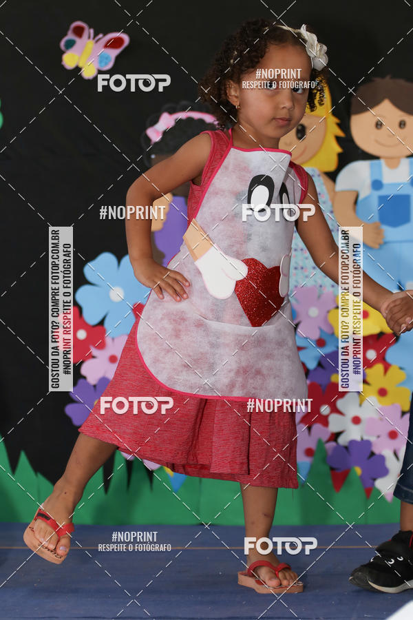 Buy your photos of the eventFesta da Famlia - Creche Azulo on Fotop