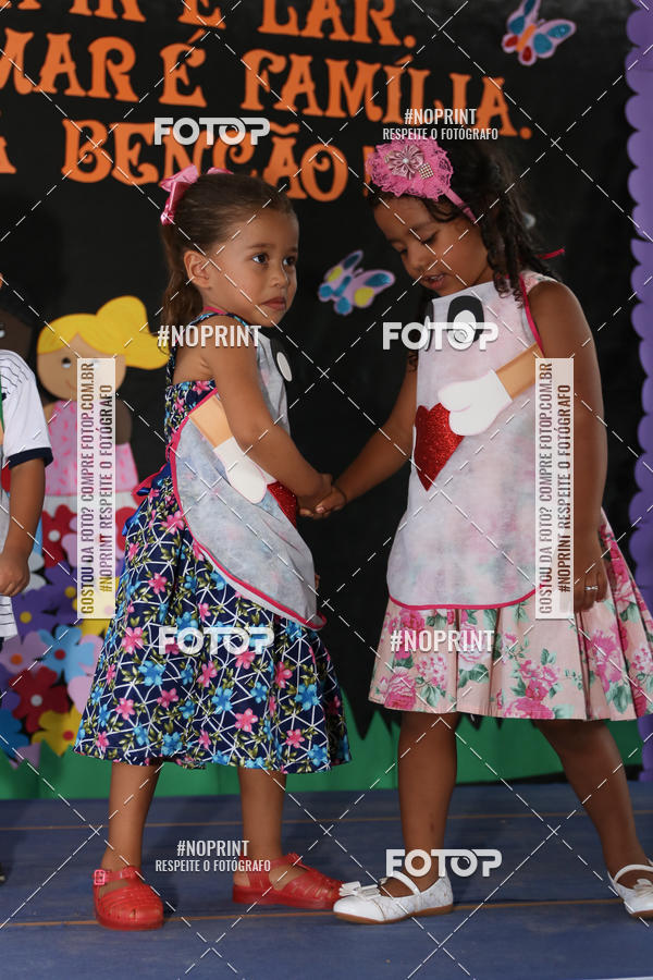 Buy your photos of the eventFesta da Famlia - Creche Azulo on Fotop