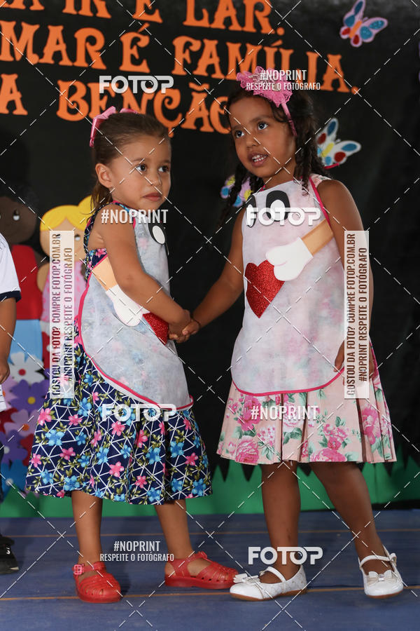 Buy your photos of the eventFesta da Famlia - Creche Azulo on Fotop