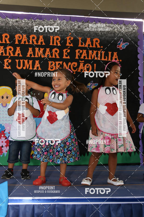 Buy your photos of the eventFesta da Famlia - Creche Azulo on Fotop