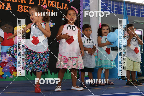 Buy your photos of the eventFesta da Famlia - Creche Azulo on Fotop