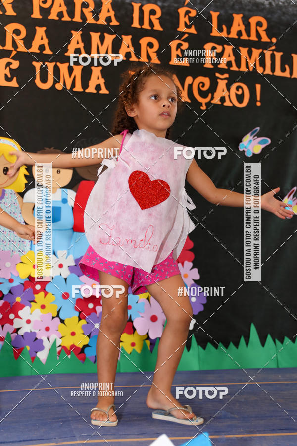 Buy your photos of the eventFesta da Famlia - Creche Azulo on Fotop