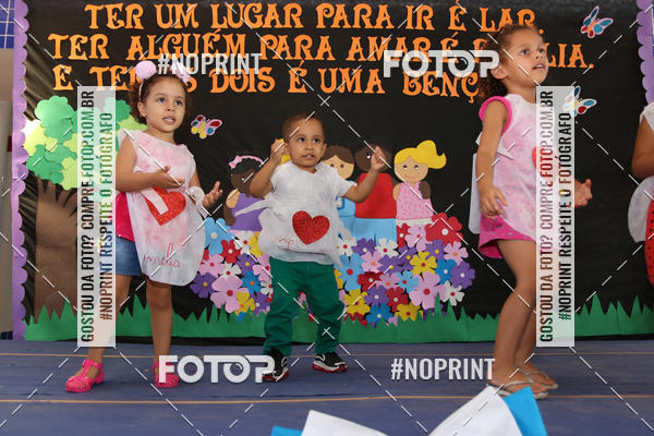 Buy your photos of the eventFesta da Famlia - Creche Azulo on Fotop