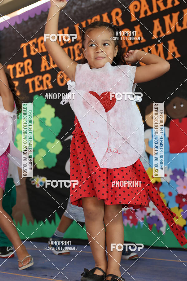 Buy your photos of the eventFesta da Famlia - Creche Azulo on Fotop