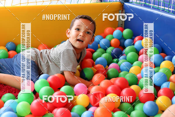 Buy your photos of the eventFesta da Famlia - Creche Azulo on Fotop