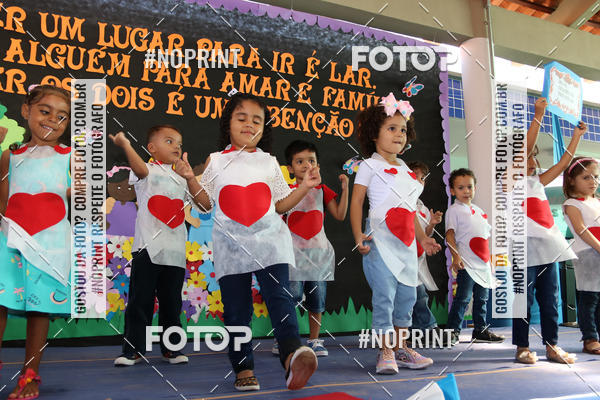 Buy your photos of the eventFesta da Famlia - Creche Azulo on Fotop