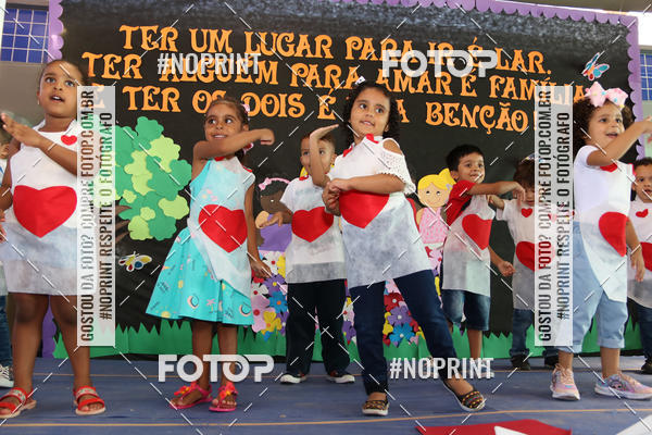 Buy your photos of the eventFesta da Famlia - Creche Azulo on Fotop