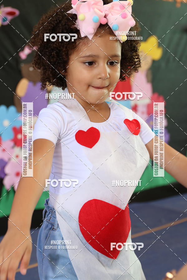 Buy your photos of the eventFesta da Famlia - Creche Azulo on Fotop
