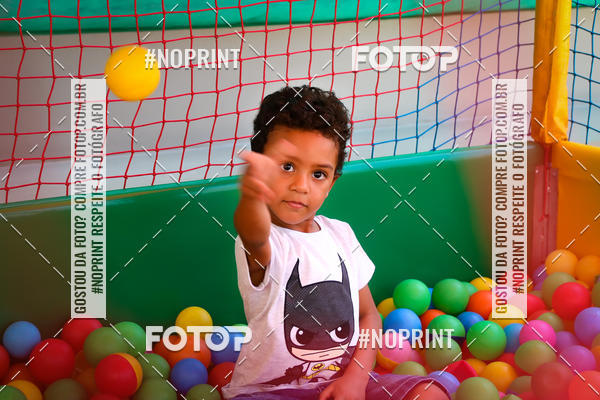 Buy your photos of the eventFesta da Famlia - Creche Azulo on Fotop