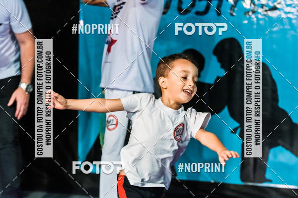 Buy your photos of the eventApresenta��o de Capoeira e Ju Jitsu 2019 on Fotop