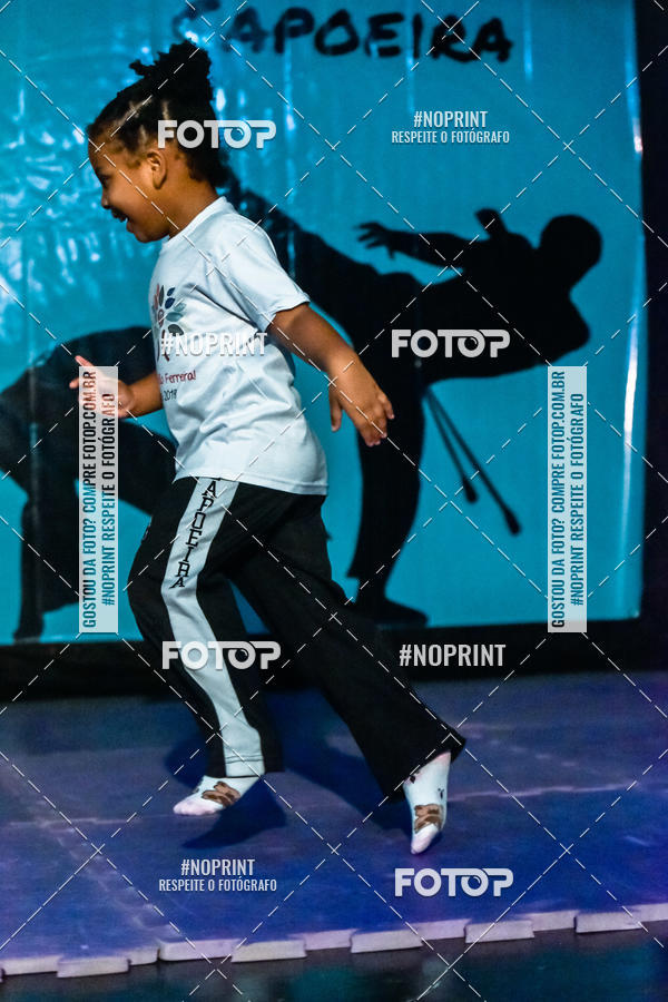 Buy your photos of the eventApresenta��o de Capoeira e Ju Jitsu 2019 on Fotop