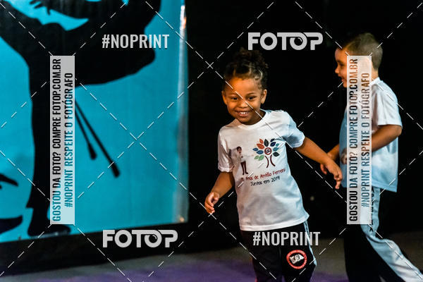 Buy your photos of the eventApresenta��o de Capoeira e Ju Jitsu 2019 on Fotop