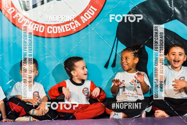 Buy your photos of the eventApresenta��o de Capoeira e Ju Jitsu 2019 on Fotop